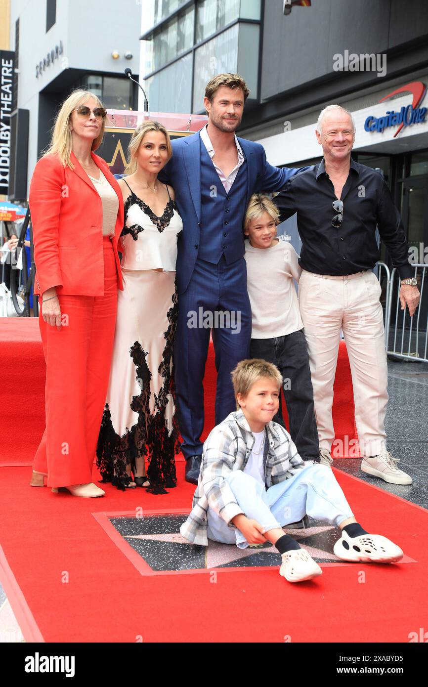 LOS ANGELES - MAY 23: Leonie Hemsworth, Elsa Pataky, Sasha Hemsworth