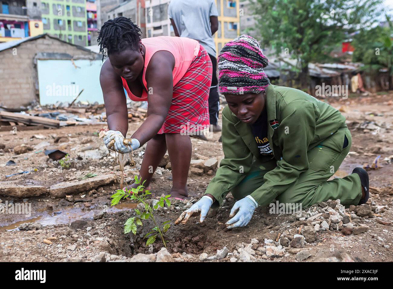 Nairobi, Kenya. 05th June, 2024. Local residents of Kiamako slum take ...