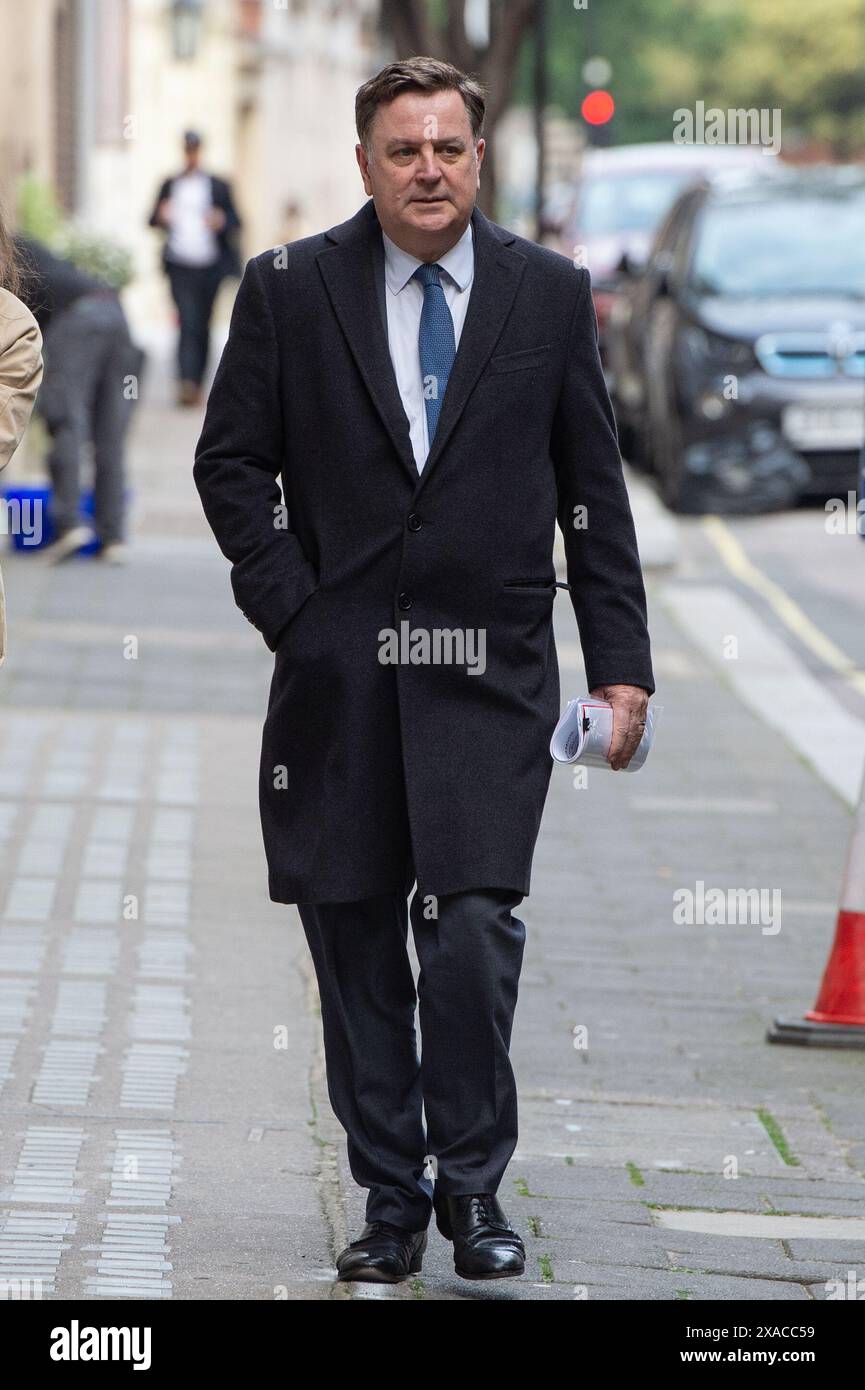 London, England, UK. 6th June, 2024. Work and Pensions Secretary MEL STRIDE is seen outside Westminster studios during a morning media round. (Credit Image: © Thomas Krych/ZUMA Press Wire) EDITORIAL USAGE ONLY! Not for Commercial USAGE! Stock Photo