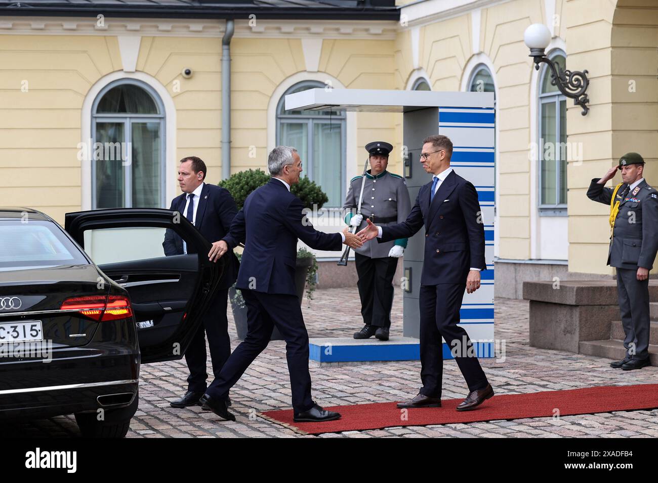 Helsinki, Uusimaa, Finland. 6th June, 2024. NATO Secretary General Jens Stoltenberg is visiting Finland on June 5 and 6, 2024.NATO Secretary General Jens Stoltenberg greeted by President of the Republic of Finland Alexander Stubb at the Presidential Palace. (Credit Image: © Marina Takimoto/ZUMA Press Wire) EDITORIAL USAGE ONLY! Not for Commercial USAGE! Stock Photo