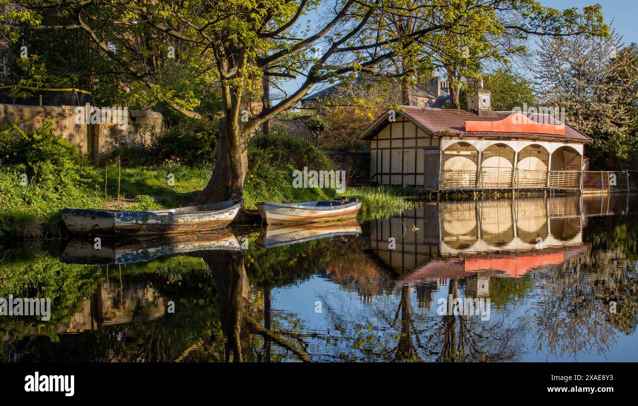 Image of the old Ashley Terrace Boathouse, in Edinburgh's Union Canal