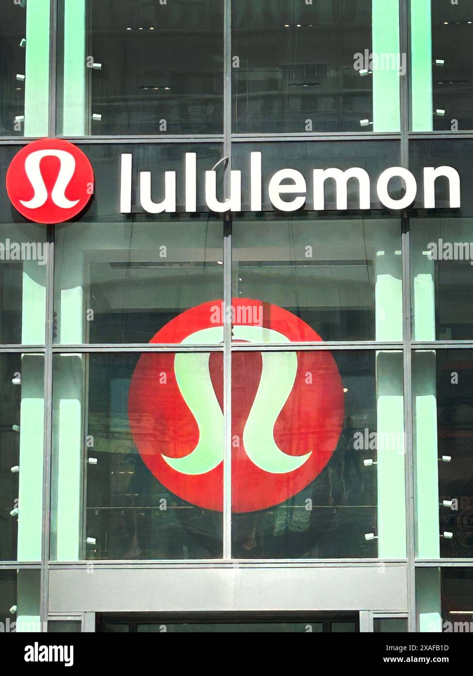 Lululemon Athletica (LULU) Earnings Preview Analysis: Dec 11 2025 Earnings & Market Sentiment