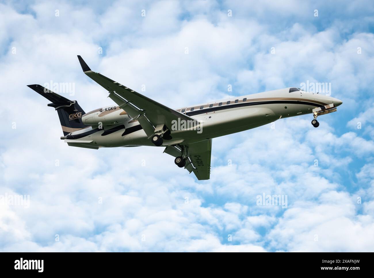 Chester, United Kingdom. Thursday 6th June 2024. His Royal Highness Prince William arrives at Hawarden Airport on board a Global Kapital Group operated Embraer Legacy 600 ahead of the wedding of the 7th Duke of Westminster, Hugh Grosvenor, & then soon to be Duchess of Westminster, Miss Olivia Henson, at Chester Cathedral on Friday 7th June 2024. Credit JTW Aviation Images / Alamy Live News Stock Photo