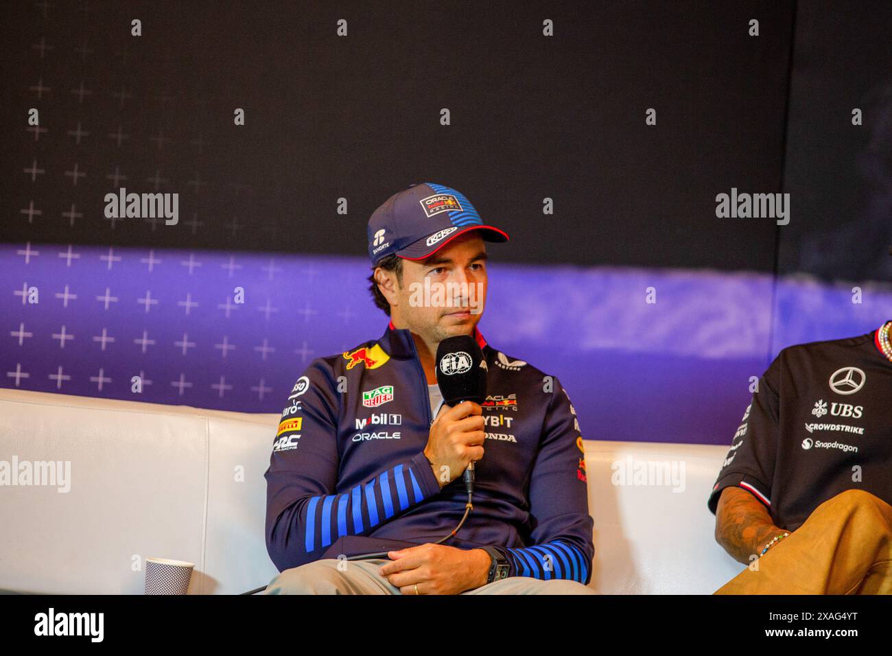 Sergio Perez (MEX) - Oracle Red Bull Racing - Red Bull RB20 - Honda ...