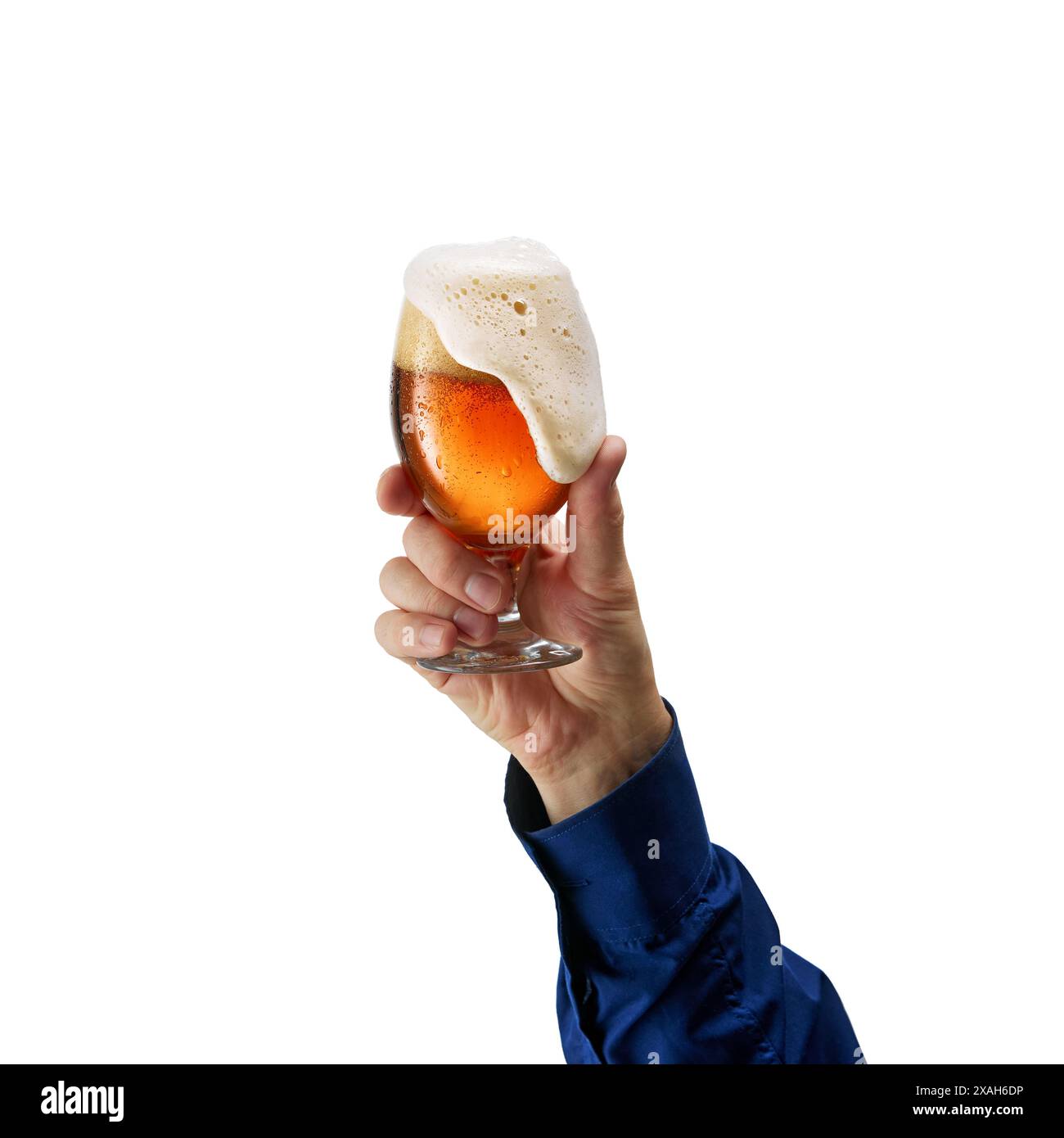 Hand holding frosted beer glass hi-res stock photography and images - Alamy