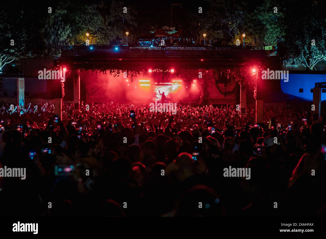 Silhouette view crowd during hi-res stock photography and images - Alamy