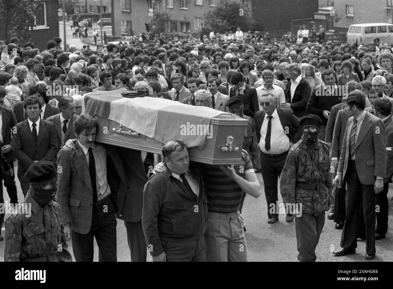 Belfast The Troubles July 1981. Funeral of Joe McDonnell the Fifth ...