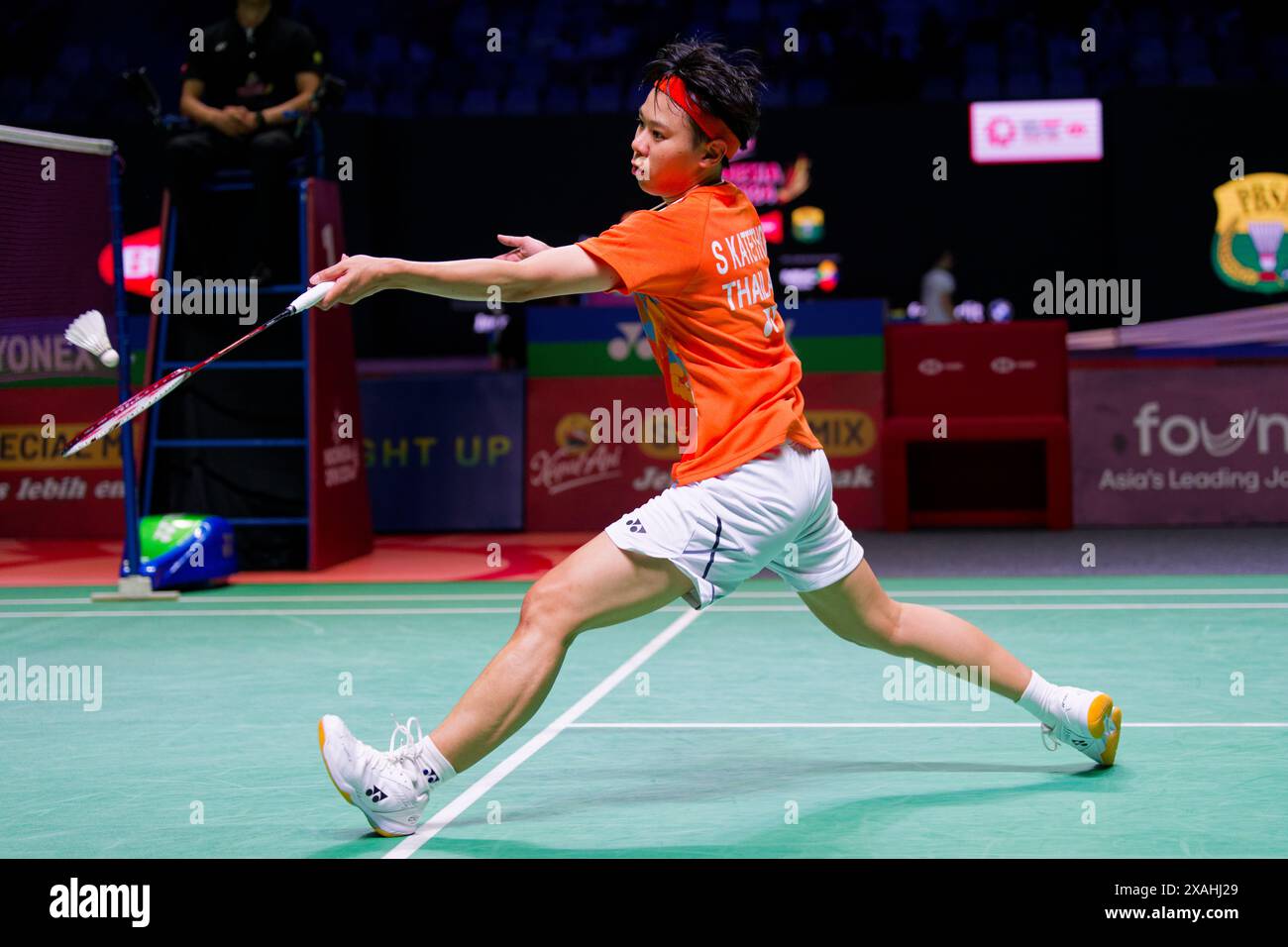 Supanida Katethong of Thailand in action during the singles match on day three of the Kapal Api Indonesia Open against Gregoria Mariska Tunjung of Ind Stock Photo