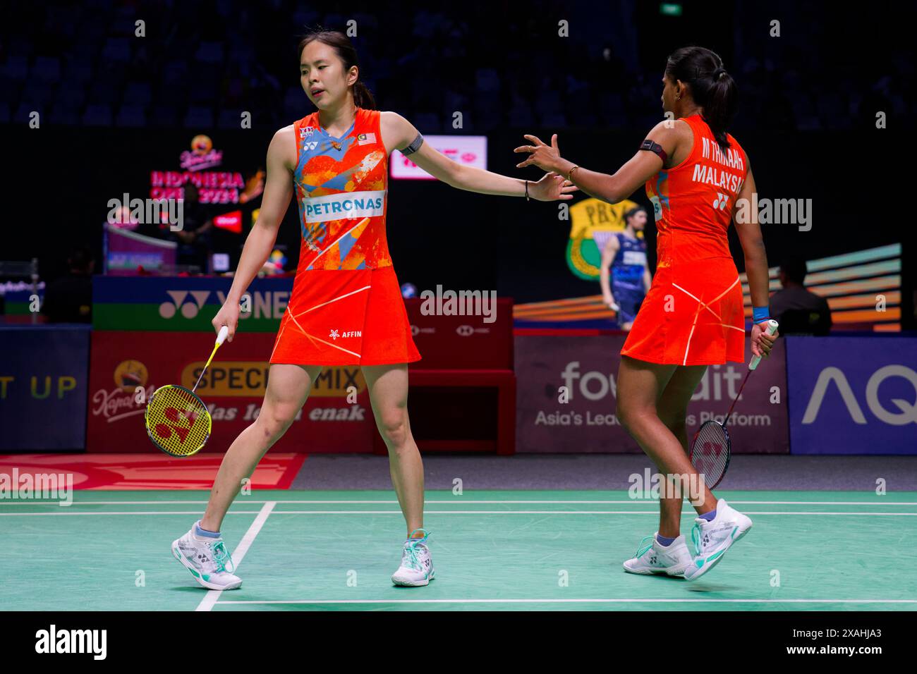 Pearly Tan L And Thinaah Muralitharan Of Malaysia In Action During