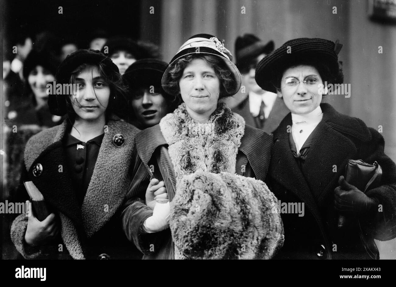 14-yr. old striker, Fola La Follette, and Rose Livingston, 1913. Shows ...