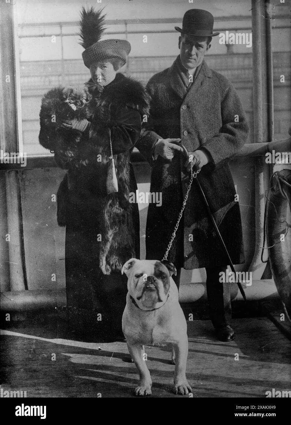 Arnold lawson hi-res stock photography and images - Alamy