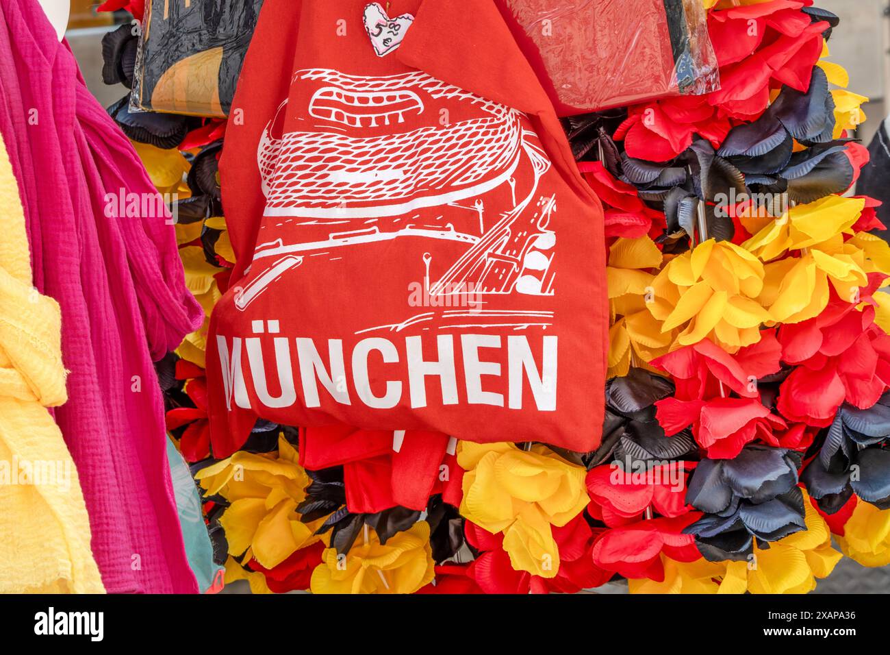 Fanartikel zur EURO UEFA 2024, München, Juni 2024 Deutschland, München