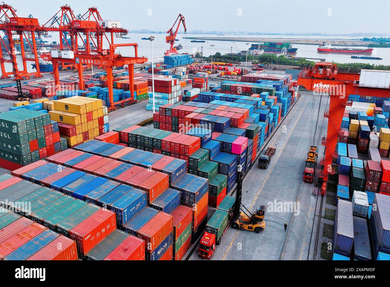 Shuttle Container Port Suzhong international container hi-res stock photography and images - Alamy