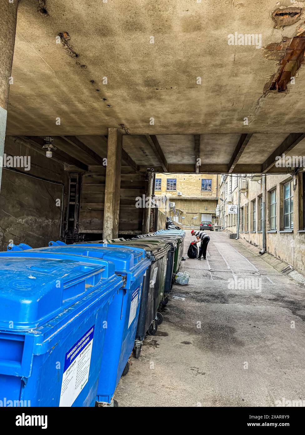 Bins on streets hi-res stock photography and images - Alamy