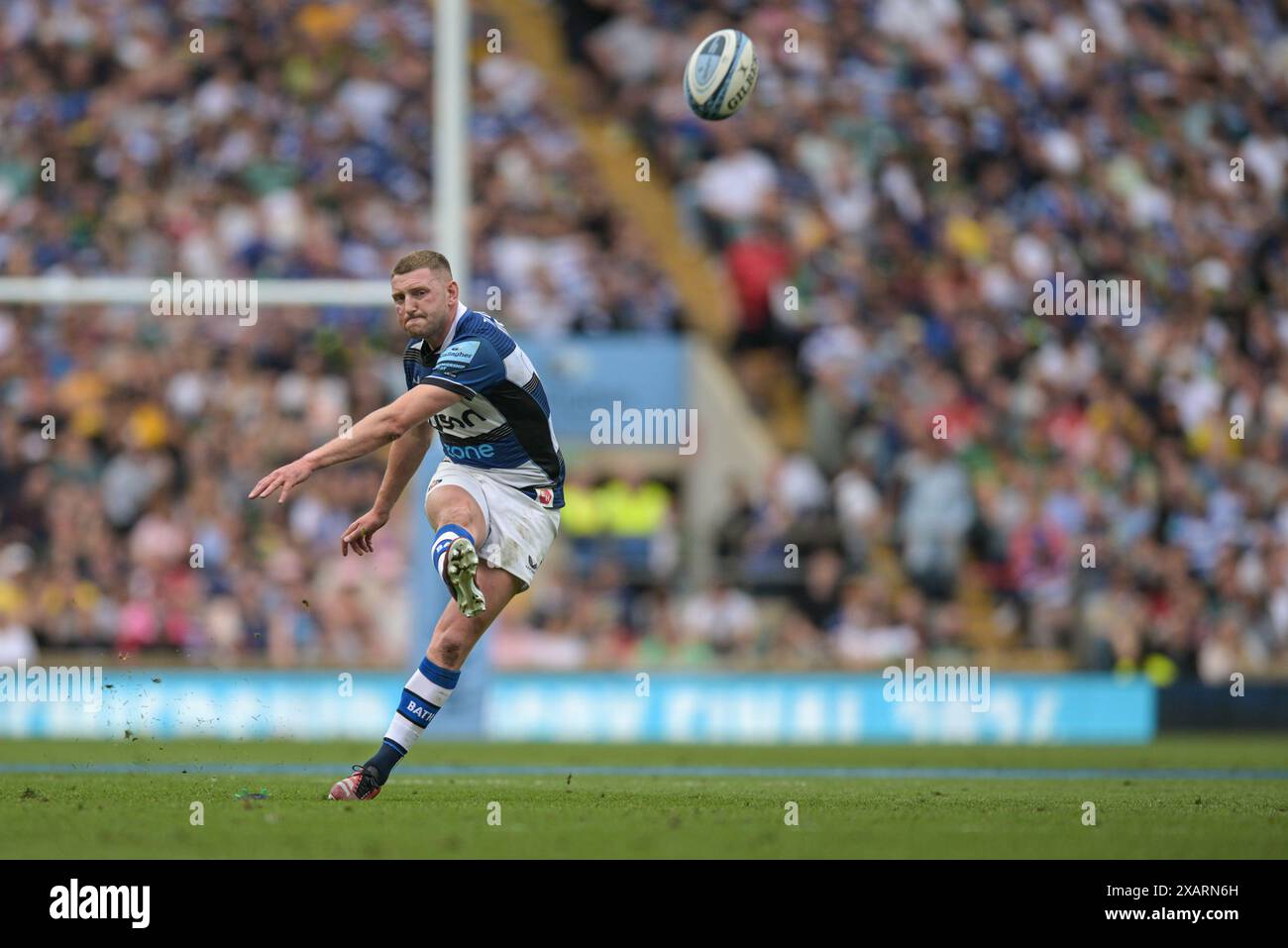 Finn Russell of Bath Rugby kicks to give Bath the lead late in the second half during the Gallagher Premiership Rugby Final match between Northampton Saints and Bath Rugby at Twickenham Stadium, Twickenham, United Kingdom on 8 June 2024. Photo by Phil Hutchinson. Editorial use only, license required for commercial use. No use in betting, games or a single club/league/player publications. Credit: UK Sports Pics Ltd/Alamy Live News Stock Photo