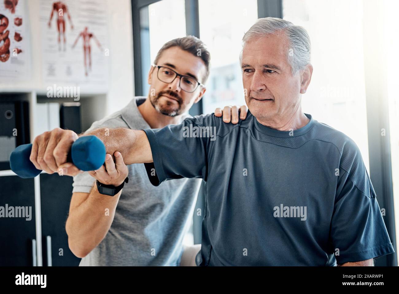 Doctor patient exercise conversation hi-res stock photography and ...