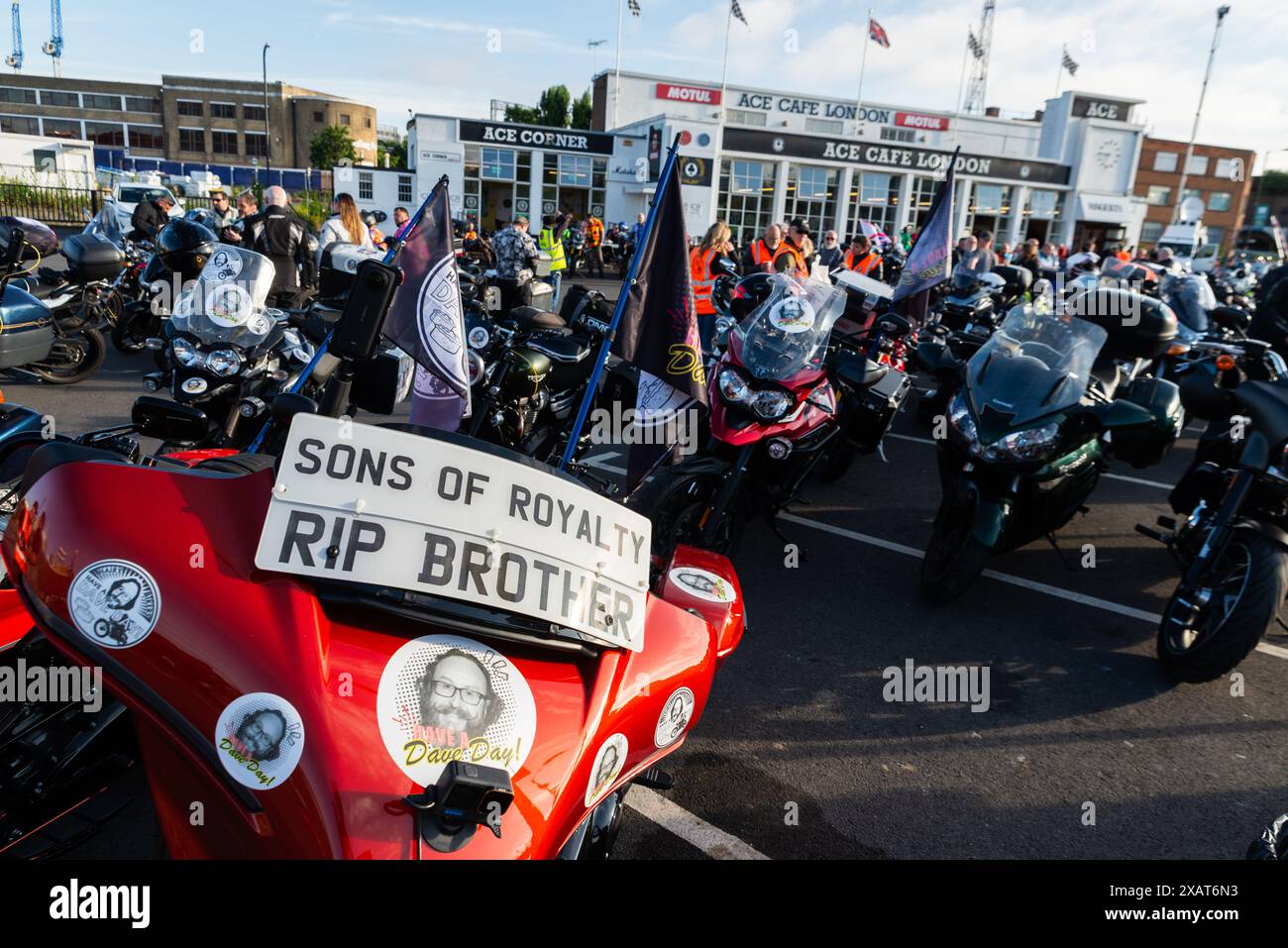 Memorial motorcycle ride to commemorate 'Hairy Biker' Dave Myers who