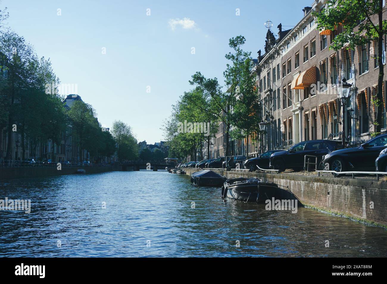 View narrow canal surrounded hi-res stock photography and images - Alamy