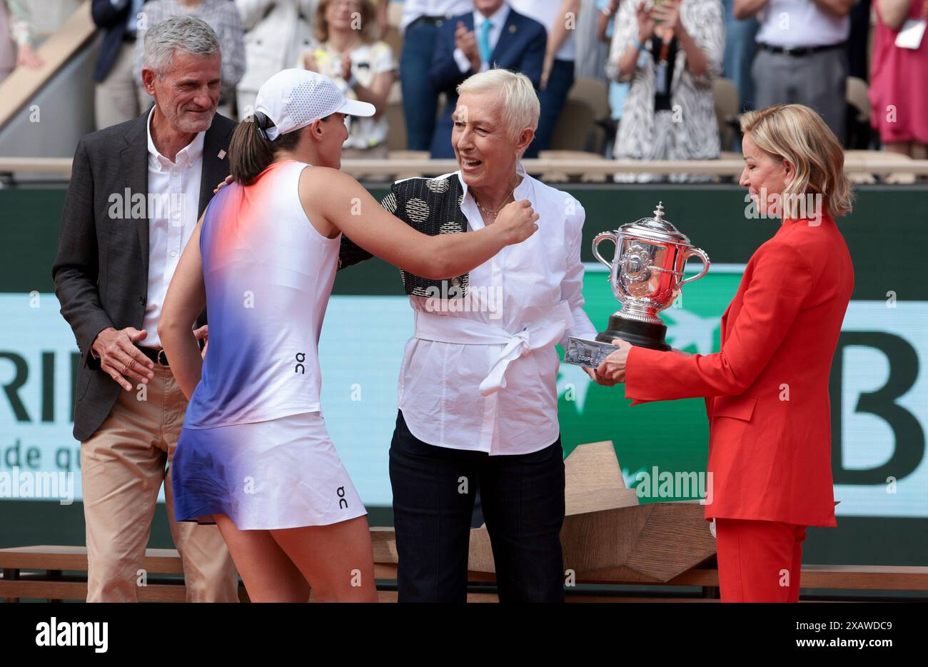 Paris, France. 08th June, 2024. Winner Iga Swiatek of Poland receives