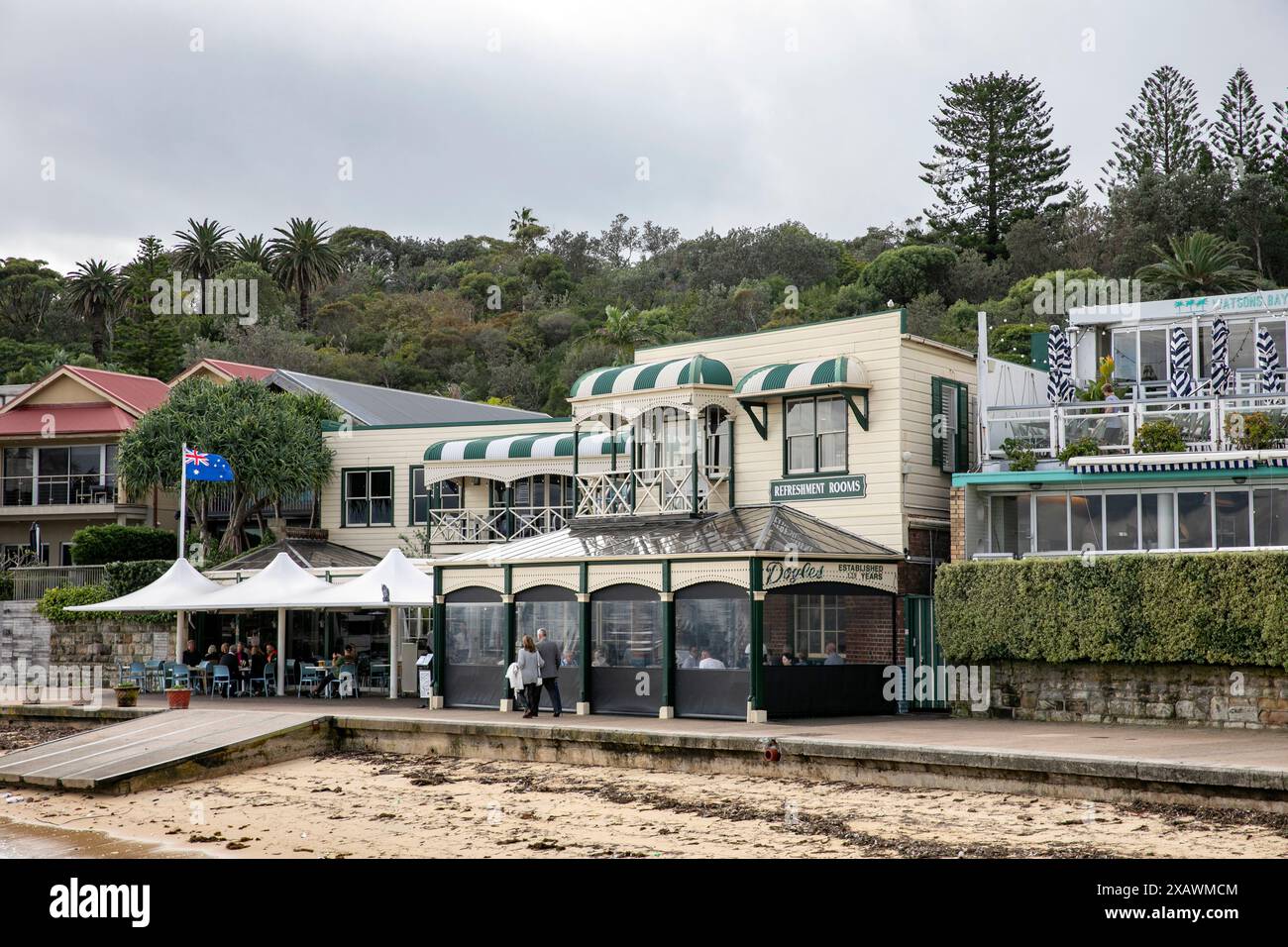 Watsons Bay Sydney, Doyles on the beach fish and seafood restaurant offering harbour views,Sydney,NSW,Australia Stock Photo