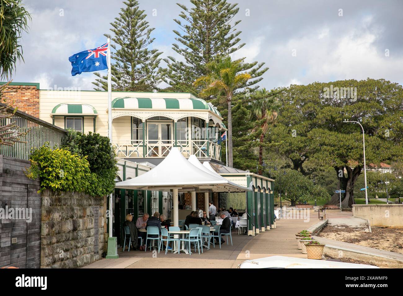 Watsons Bay Sydney, Doyles on the beach fish and seafood restaurant offering harbour views,Sydney,NSW,Australia Stock Photo