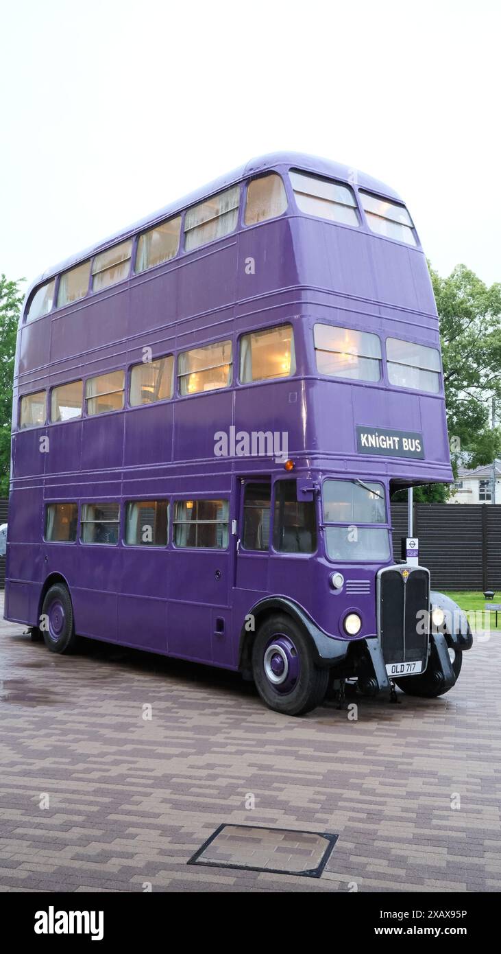 Harry potter knight bus movie hi-res stock photography and