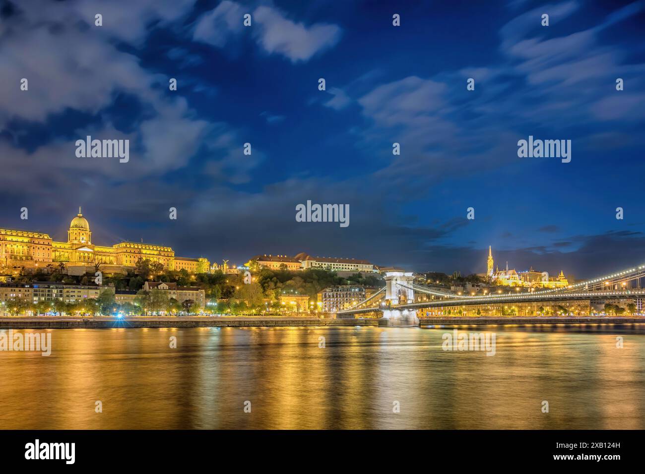 Budapest Hungary, city skyline night at Buda Castle Chain Bridge and ...