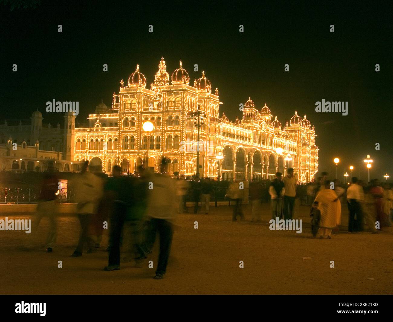 Mysore palace lights hi-res stock photography and images - Alamy