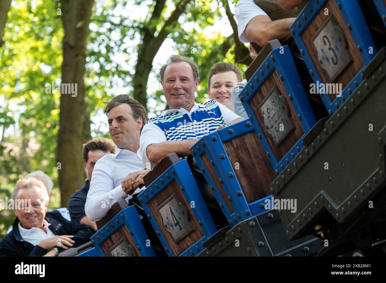 Alpine Coach Tree The alpine national team coach hi-res stock photography and images - Alamy
