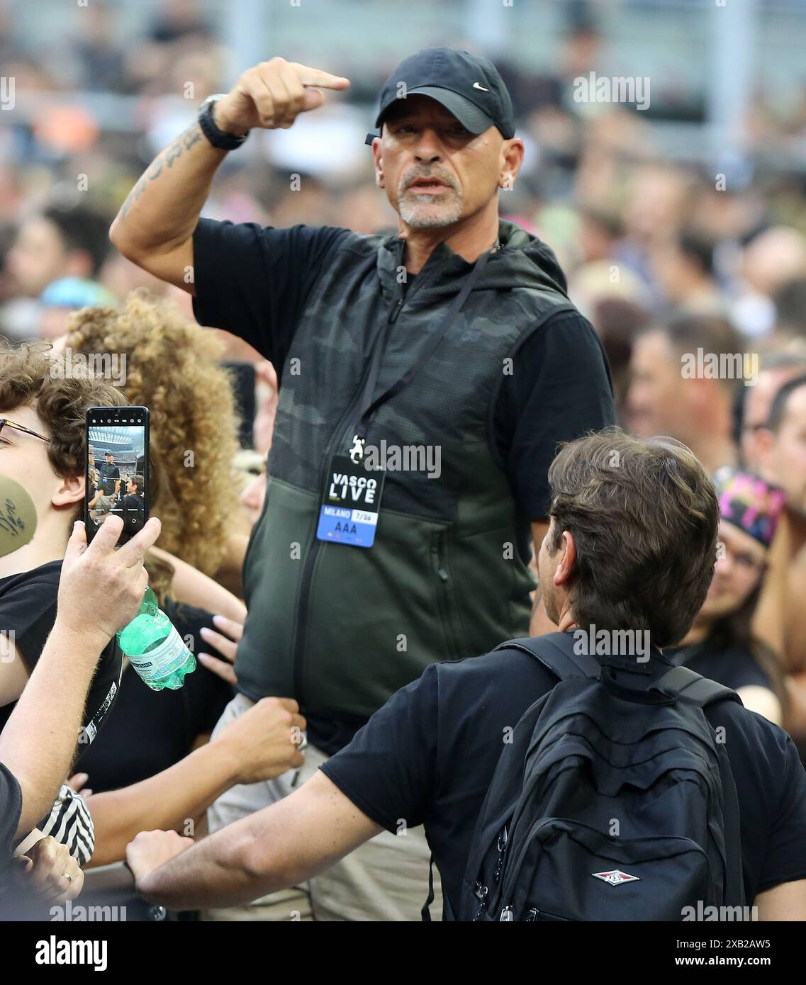 Eros Ramazzotti at Vasco Rossi's concert at San Siro Stock Photo - Alamy
