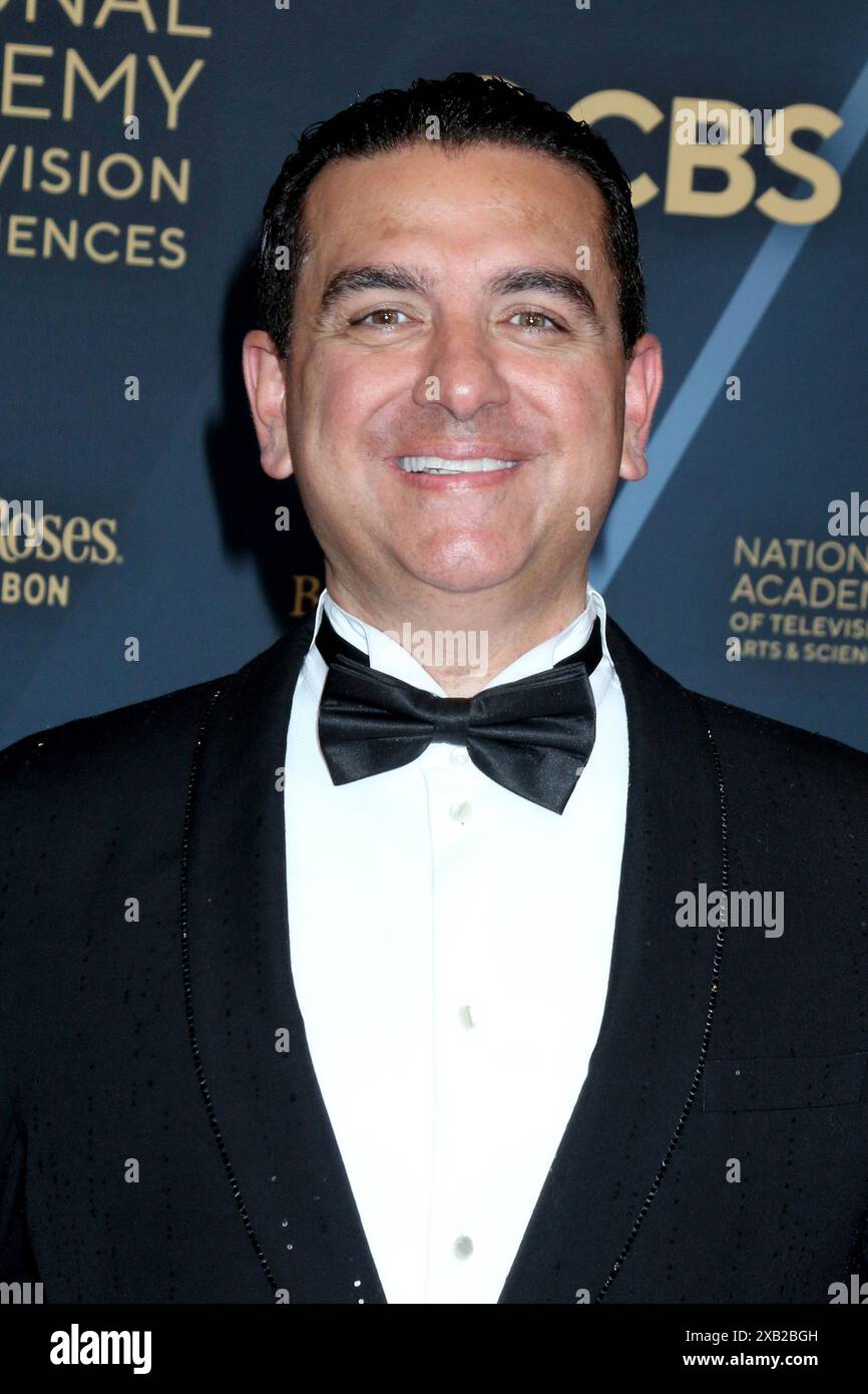 LOS ANGELES - JUN 8: Buddy Valastro arrives at the 51st Annual Daytime