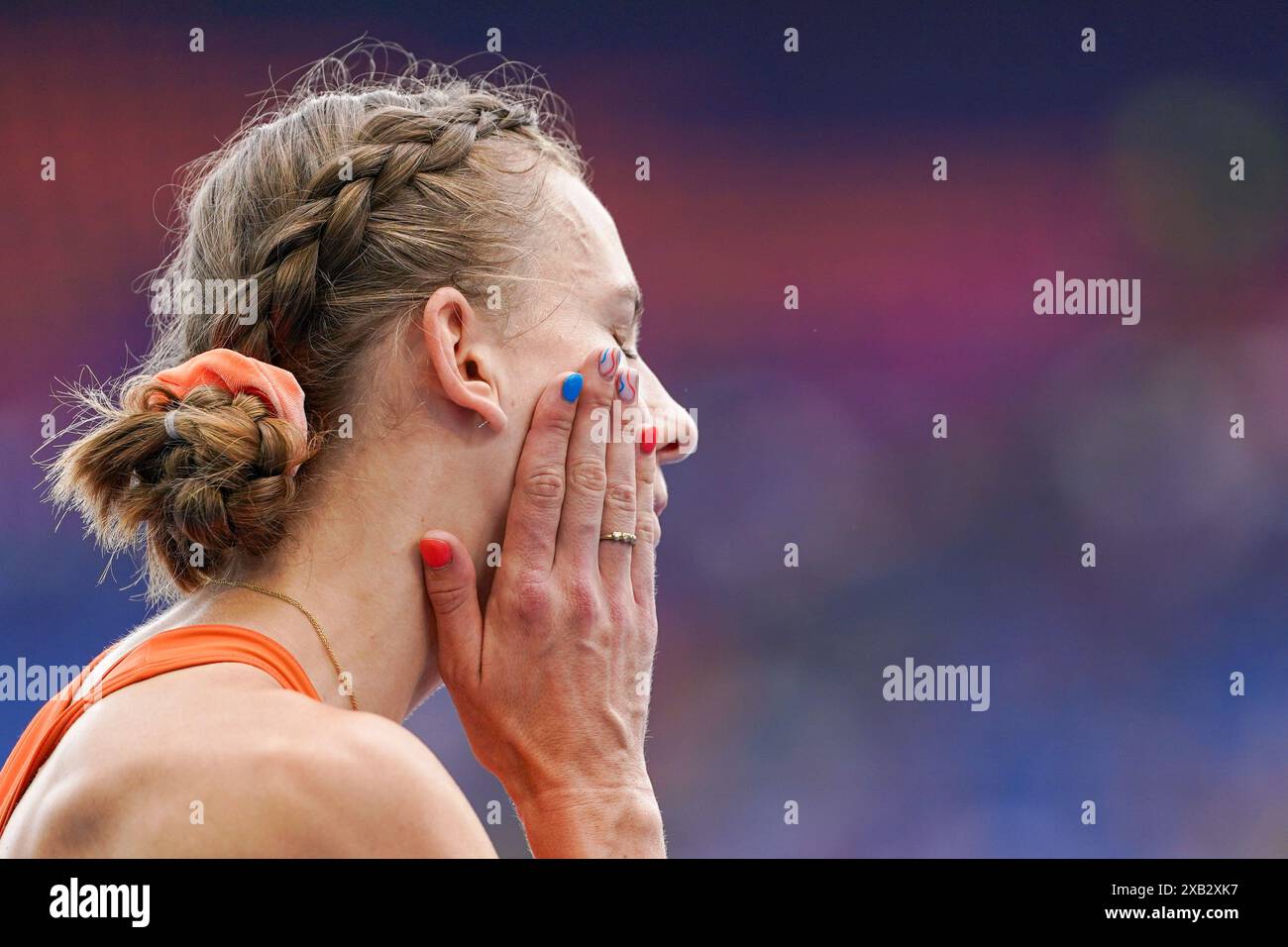 Rome, Italy. 10th June, 2024. ROME, ITALY - JUNE 10: Femke Bol of the Netherlands with colourful nails painted in the colour of the dutch flag before competing in the 400m Hurdles Women Semi-Final during Day Four of the European Athletics Championships - Rome 2024 at Stadio Olimpico on June 10, 2024 in Rome, Italy. (Photo by Joris Verwijst/BSR Agency) Credit: BSR Agency/Alamy Live News Stock Photo