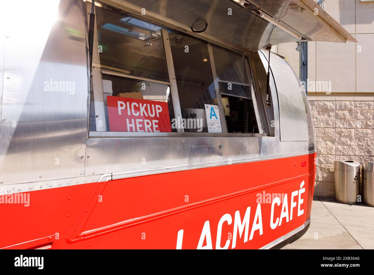 LACMA Cafe Airstream trailer offering casual dining and street food. Smidt Welcome Plaza, Los Angeles, California, USA Stock Photo
