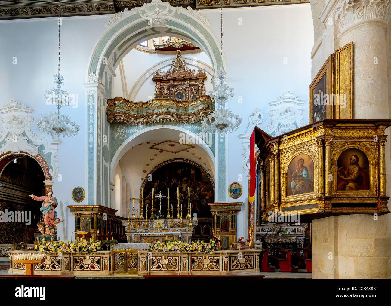 Maria assunta church interior hi-res stock photography and images - Alamy