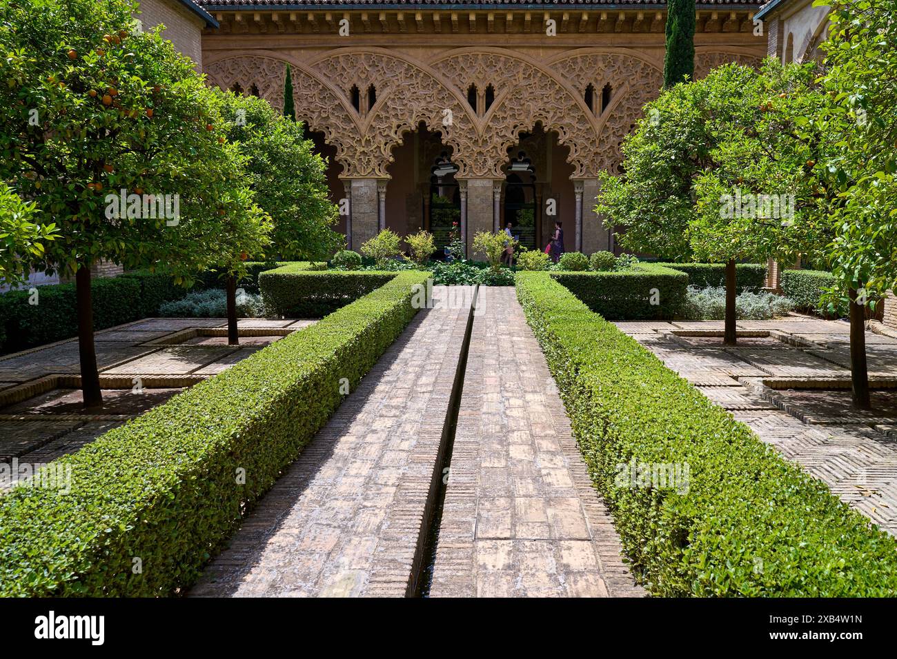 view-of-the-gardens-of-the-courtyard-of-santa-isabel-at-the-aljaferia