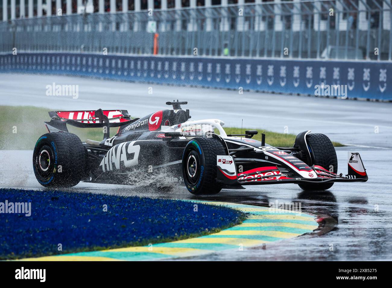 20 MAGNUSSEN Kevin (den), Haas F1 Team VF-24 Ferrari, action during the ...