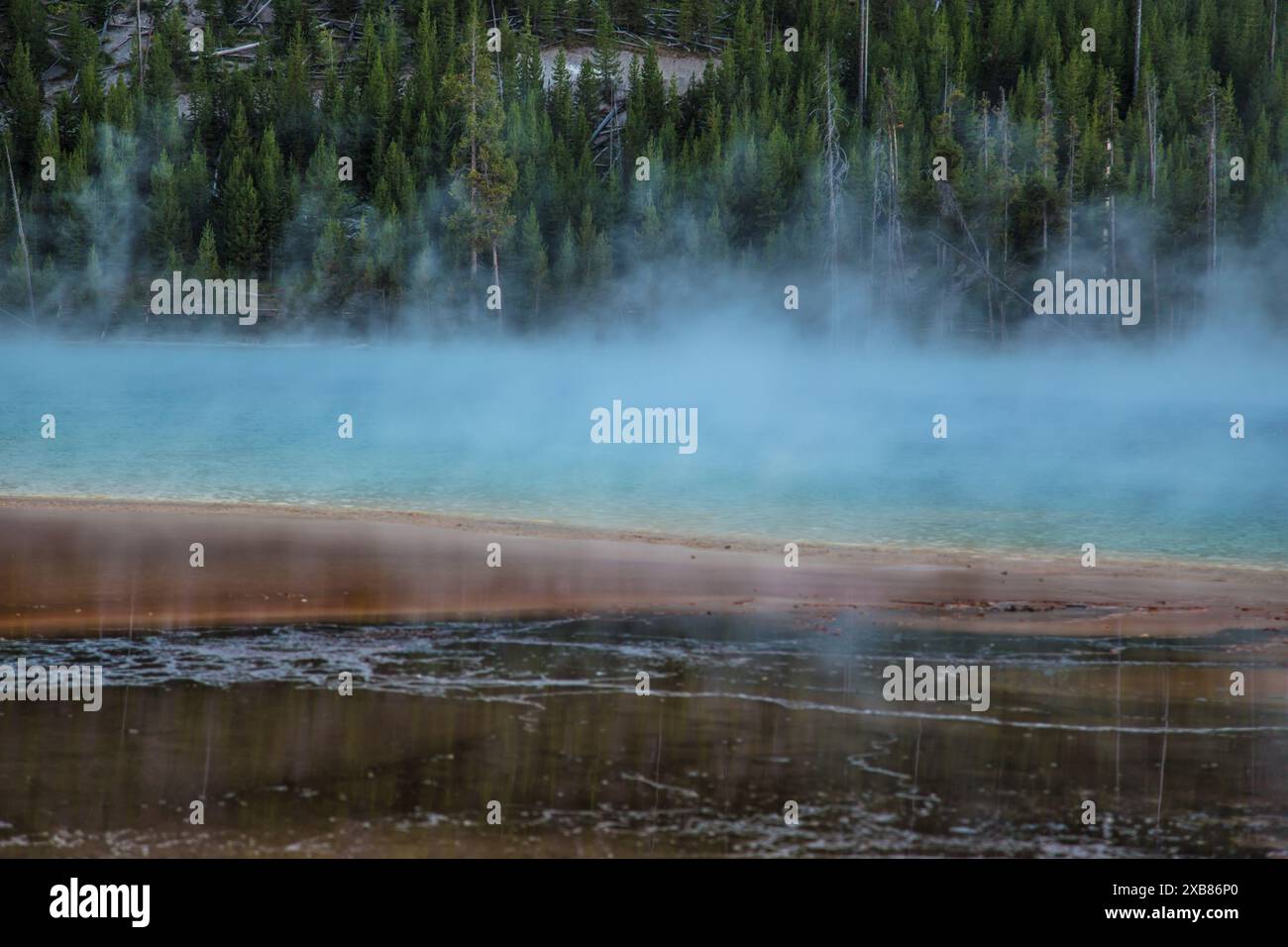 Water body edges hi-res stock photography and images - Alamy