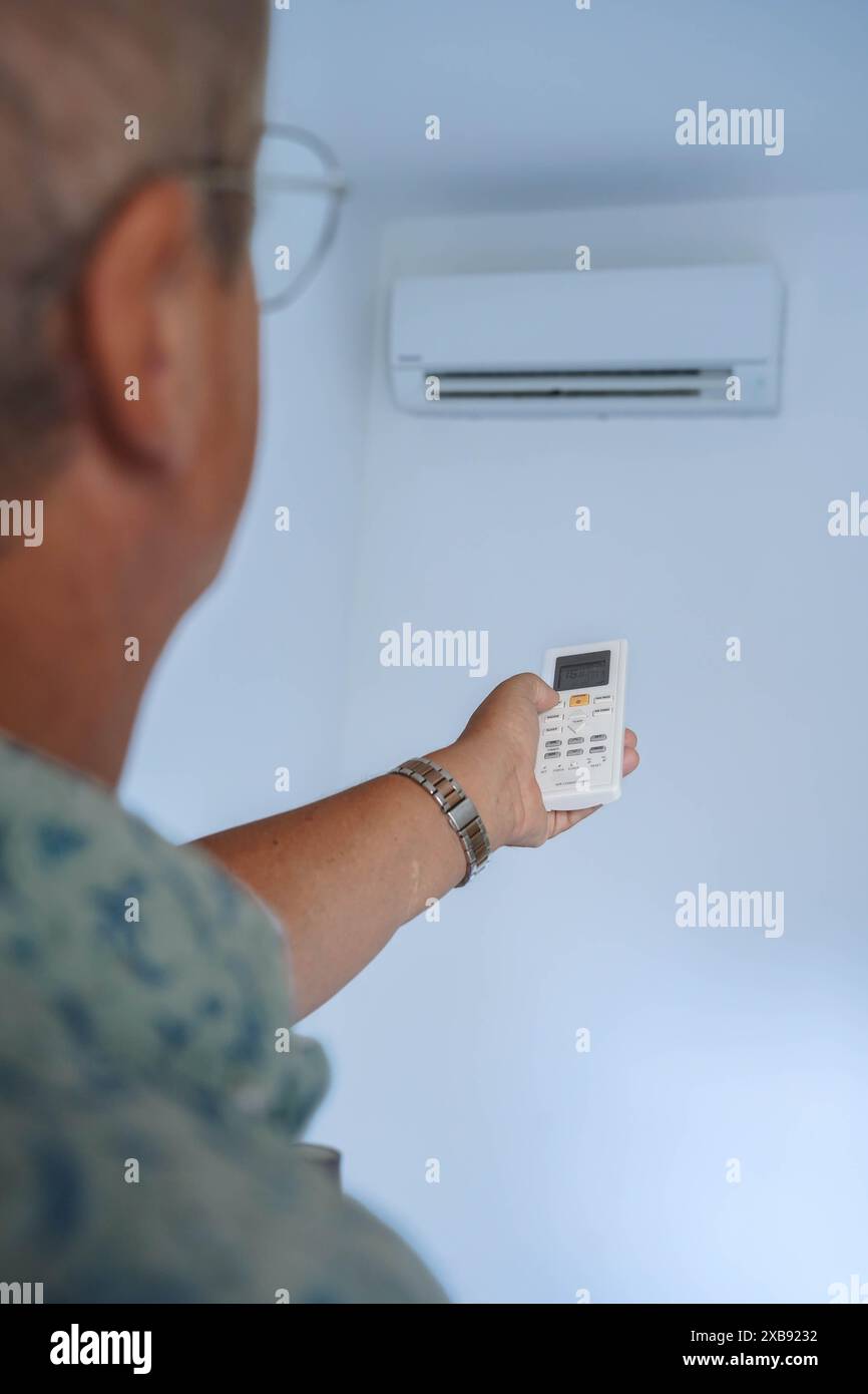 Man Climate Control Computer Climate control technology hi-res stock photography and images - Alamy