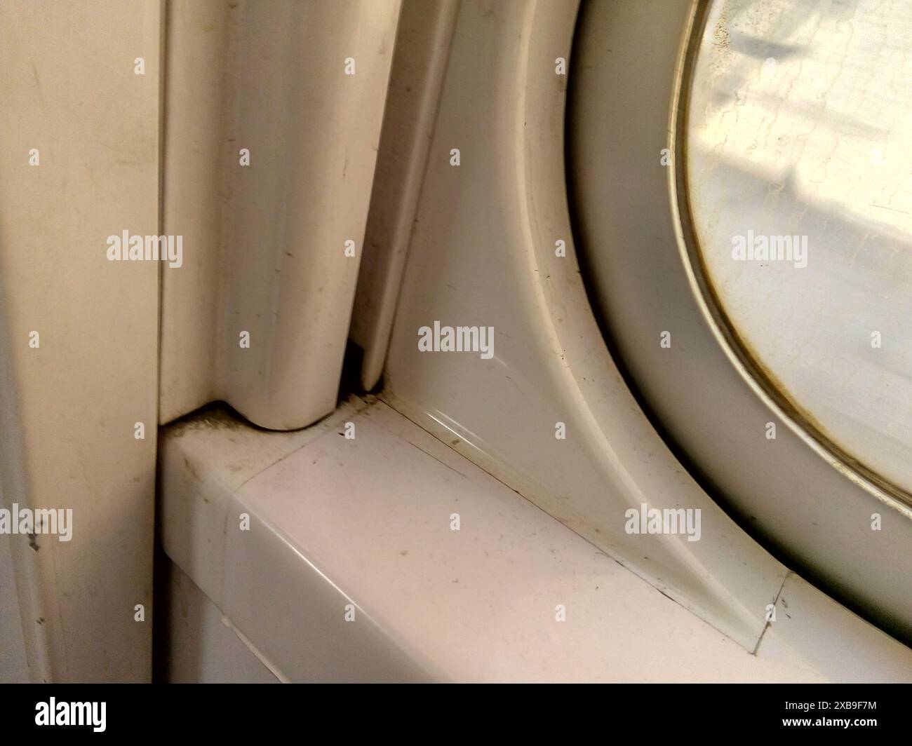 Train RER en direction de Roissy Charles de Gaulle Stock Photo - Alamy