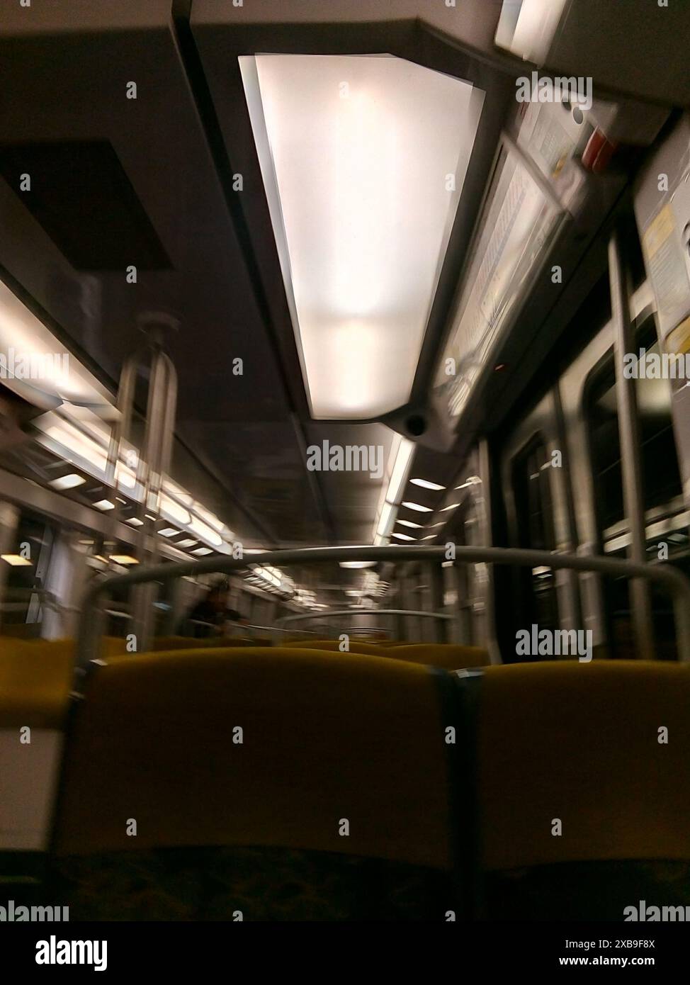Train RER en direction de Roissy Charles de Gaulle Stock Photo - Alamy