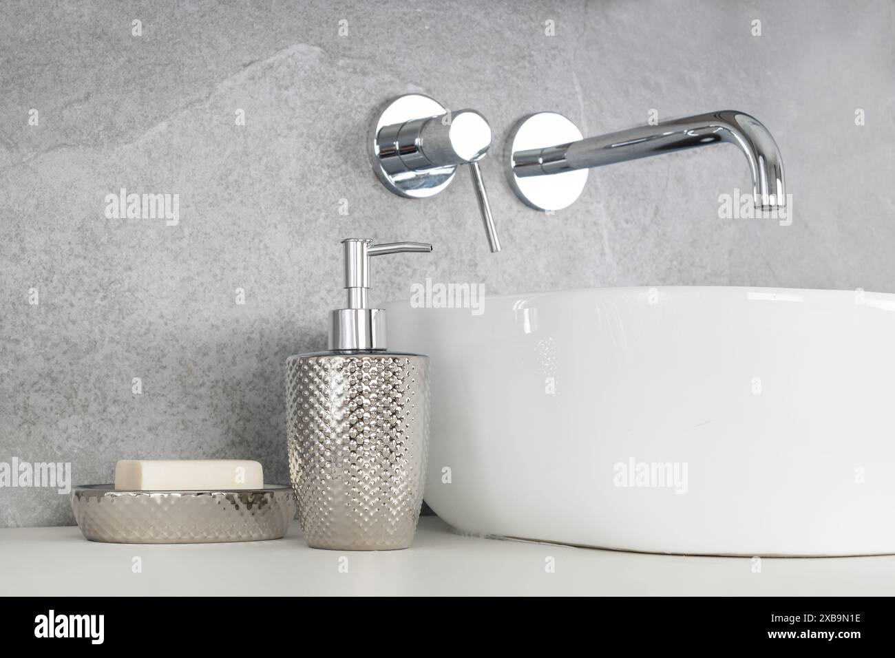 Elegant dispenser hi-res stock photography and images - Alamy - Textured Ceramic Bathroom Accessories