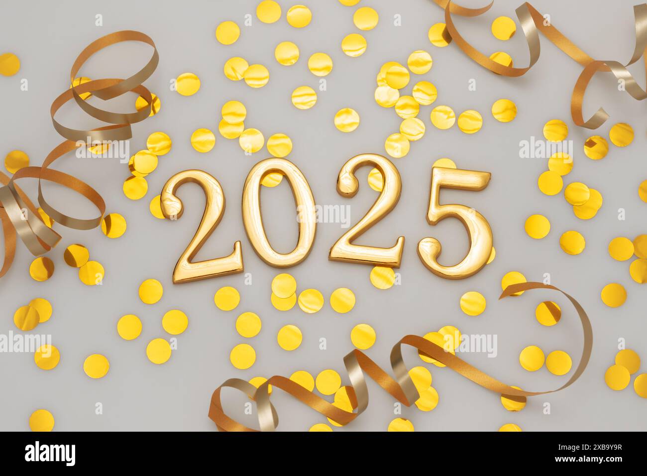 Golden 2025 New Years Eve Celebration With Confetti and Streamers Stock ...