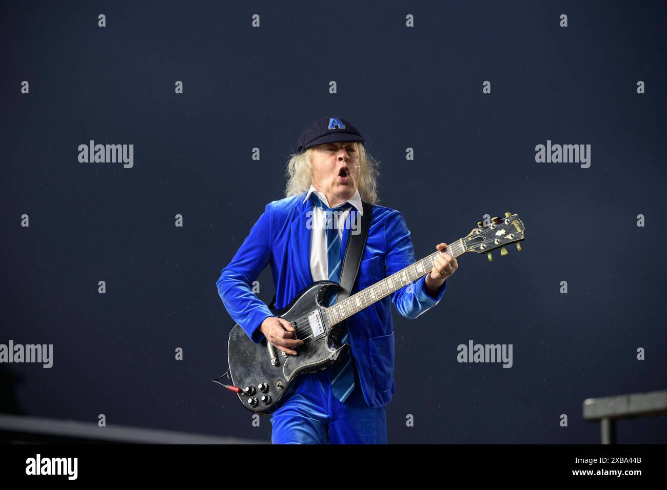 AC/DC Angus Young Power Up Tour Europa 2024 live im Olympiastadion