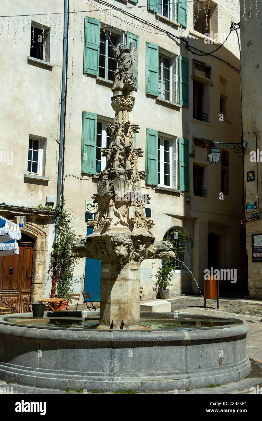 Forcalquier. Saint Michel fountain, Alpes de Haute Provence. Provence-Alpes-Côte d'Azur. France Stock Photo
