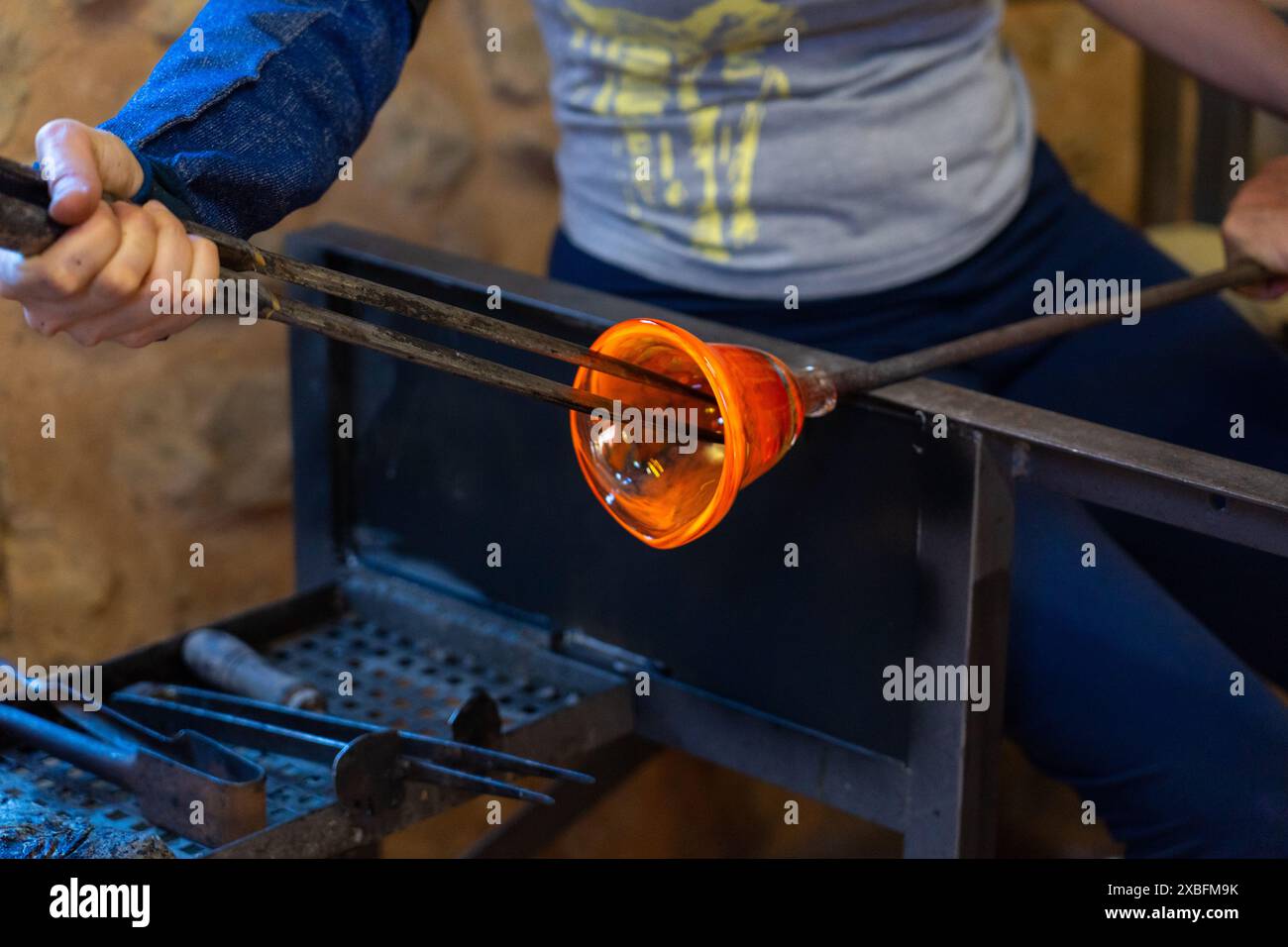 Glass sculpture making hi-res stock photography and images - Alamy