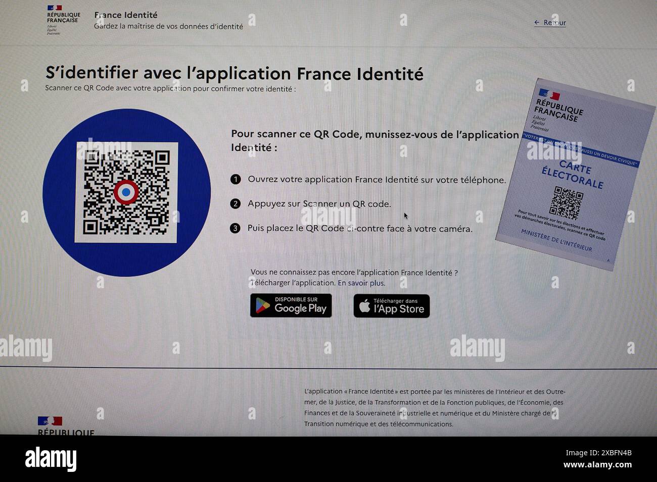 France. 12th June, 2024. Screen overlay of the maprocuration.gouv site ...