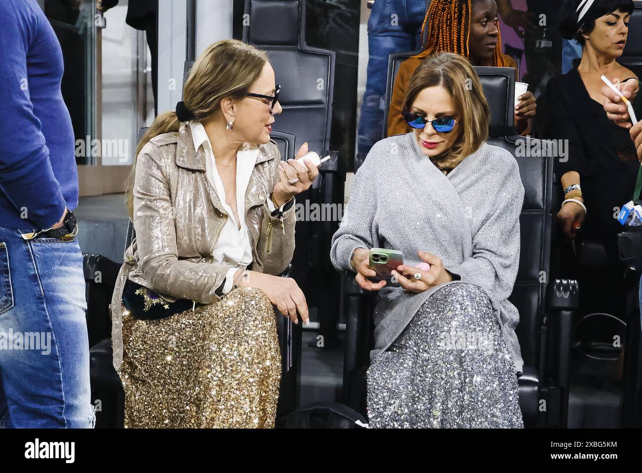 Ornella muti and her daughter naike rivelli hi-res stock photography ...