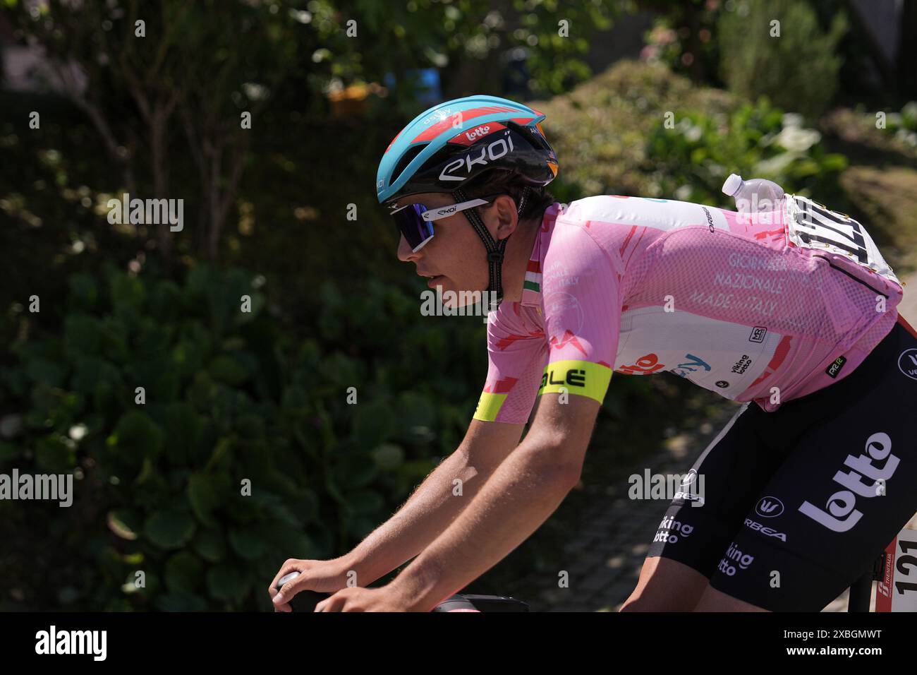 Giro d'Italia Leaders Jerseys Explained - La Bicicletta Toronto
