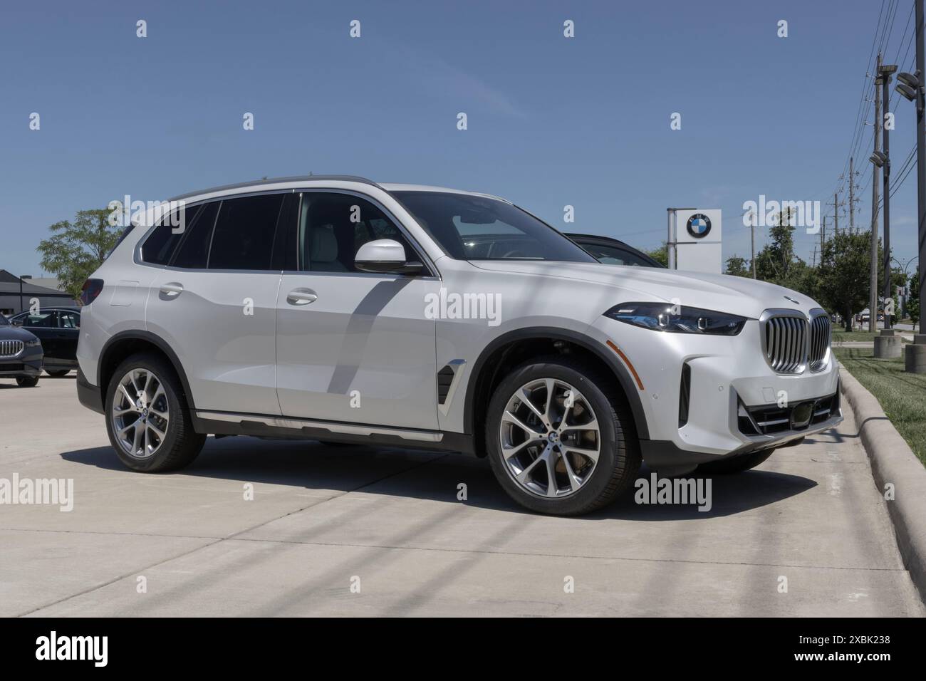 Lafayette - June 11, 2024: BMW X5 xDrive40i hybrid display at a ...