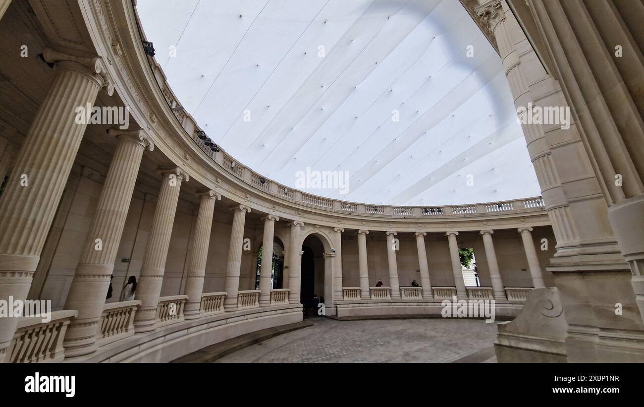 Musée galliera de la mode paris hi-res stock photography and images - Alamy